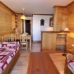 2 Pieces Confortables, Skis Aux Pieds, Proche Commerces - Fr-1-182a-1 Courchevel
